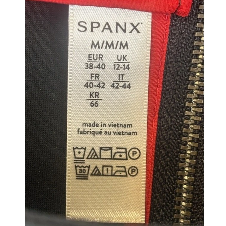 Spanx Perfect Shift Dress Women's Size Medium Black Boatneck 3/4 Sleeve Pockets - Image 3