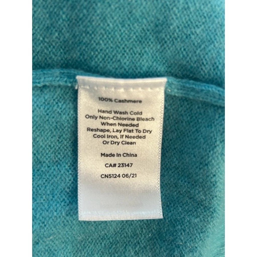 Talbots Women's 100% Cashmere Sweater Size Medium Blue Pure Crew Neck Soft Warm - Image 4