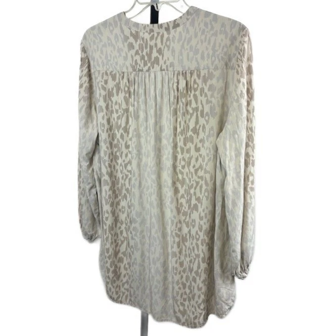 Johnny Was Calme Cream Leopard Button Tunic Top Blouse Women's Size Medium - Image 2