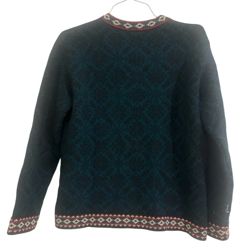 L.L. Bean 100% Merino Wool Fair Isle Green Cardigan Sweater Size Medium Vintage - Image 2