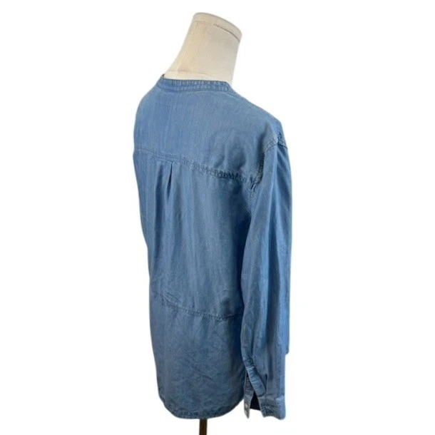 Athleta Chambray Tunic Top Women's Long Sleeve Button Up Denim Blue Size Medium - Image 2