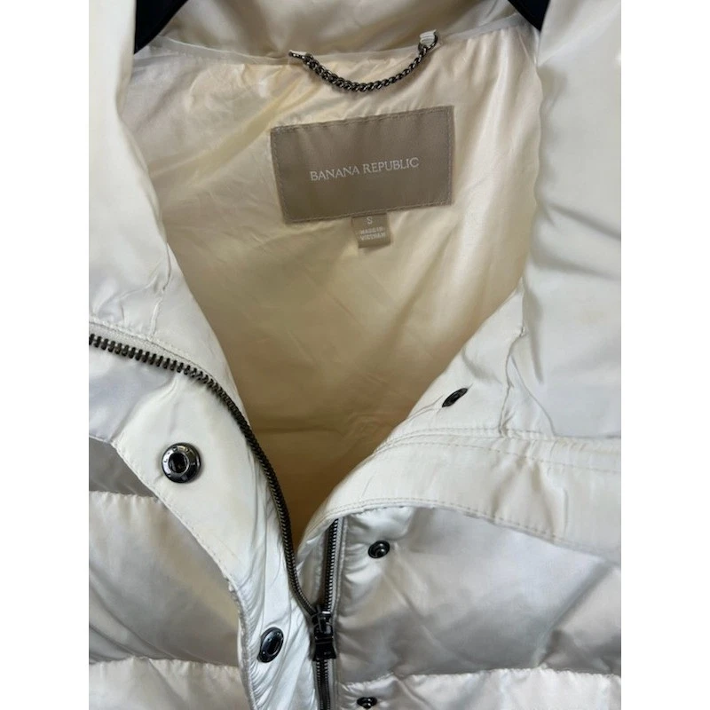 Banana Republic Women's Down Puffer Vest Quilted Cream Size Small - Image 4