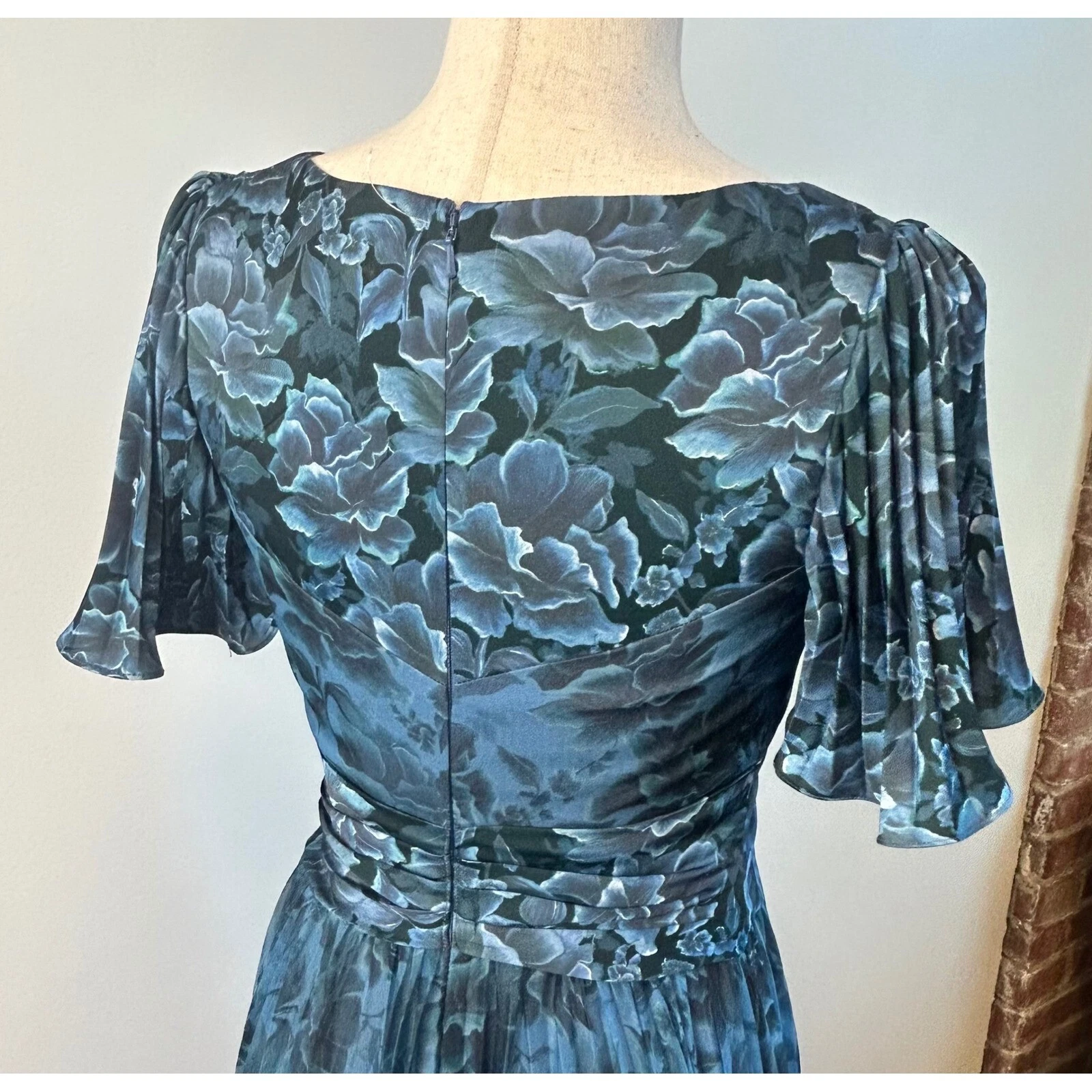 Theia Maxi Dress Climbing Blossoms Pleated A-Line Party Gown Size 0 New $895 - Image 4