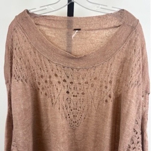Free People Women's Size Large Taupe Oversized Sweater Lace Dolman Sleeve Top - Image 4