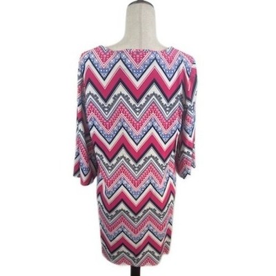 Jude Connally Dress Women's Size Medium Chevron Print V-Neck 3/4 Sleeve Short - Image 3
