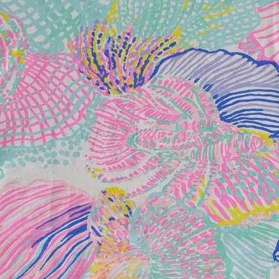 Lilly Pulitzer Blouse Top Women's Size XS Multi Shell Coral V-Neck Tee - Image 5