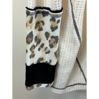 We The Free People Top Women's Size Medium Cream Waffle Leopard Cuff Shirt - Image 5