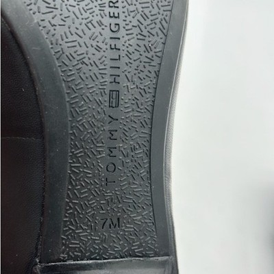 Tommy Hilfiger Women's Size 7M Black Leather Pointed Toe Kitten Heel Pumps Shoes - Image 7