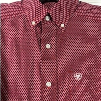 Ariat Shirt Men's Size Small Burgundy Geometric Short Sleeve Button Stretch - Image 5