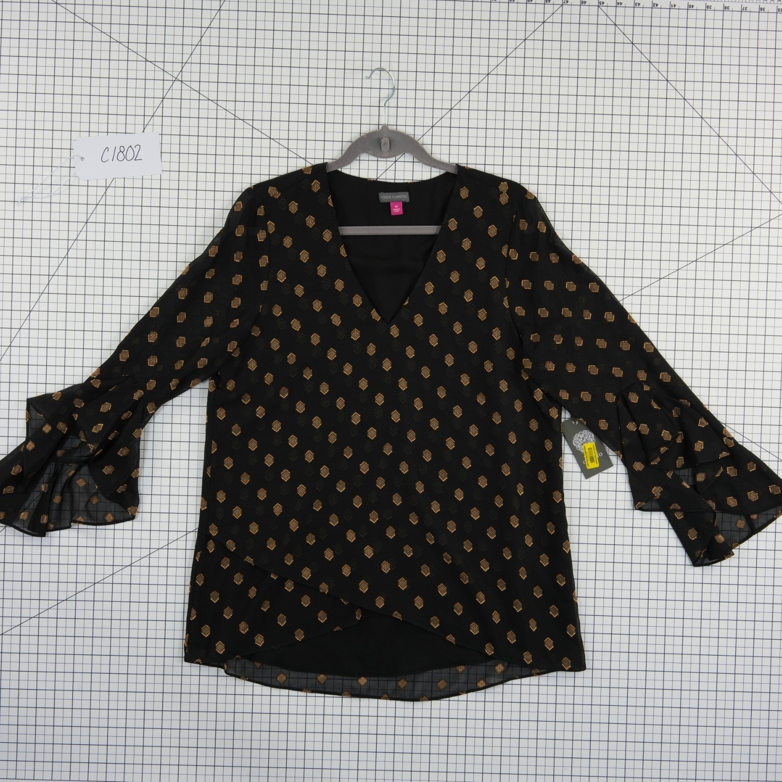 Vince Camuto Blouse Women's Size Medium Black Gold Metallic Ruffle Sleeve Top - Image 8