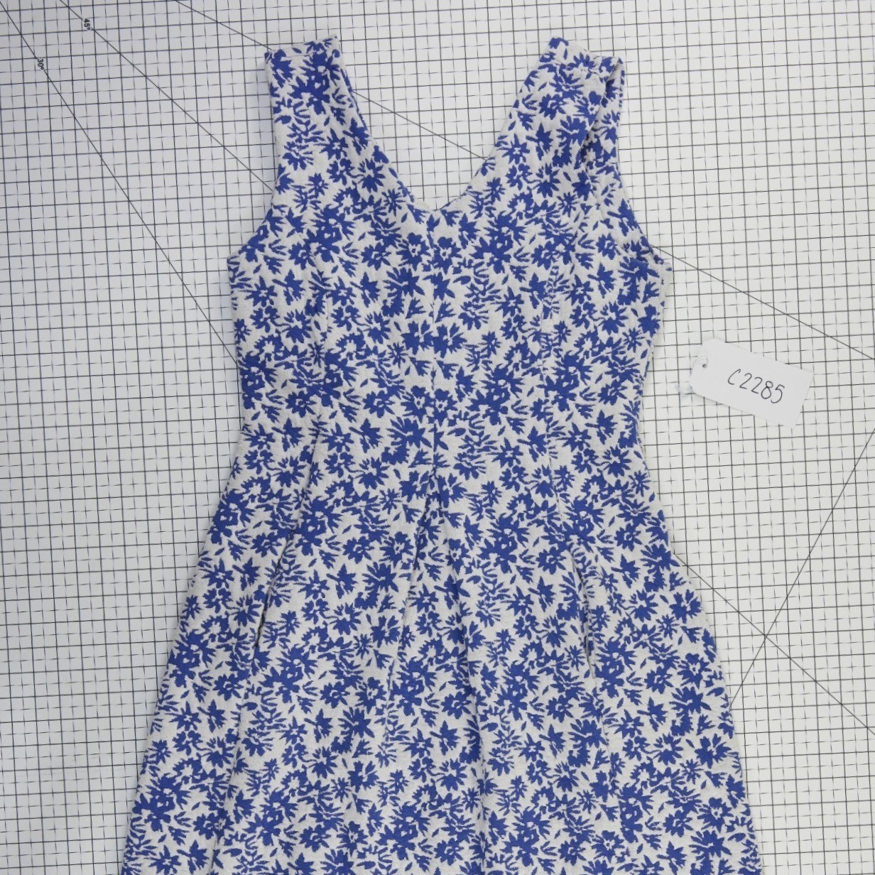 Tyler Boe Shift Dress Women's Size Medium Blue White Floral Jacquard Sleeveless - Image 7