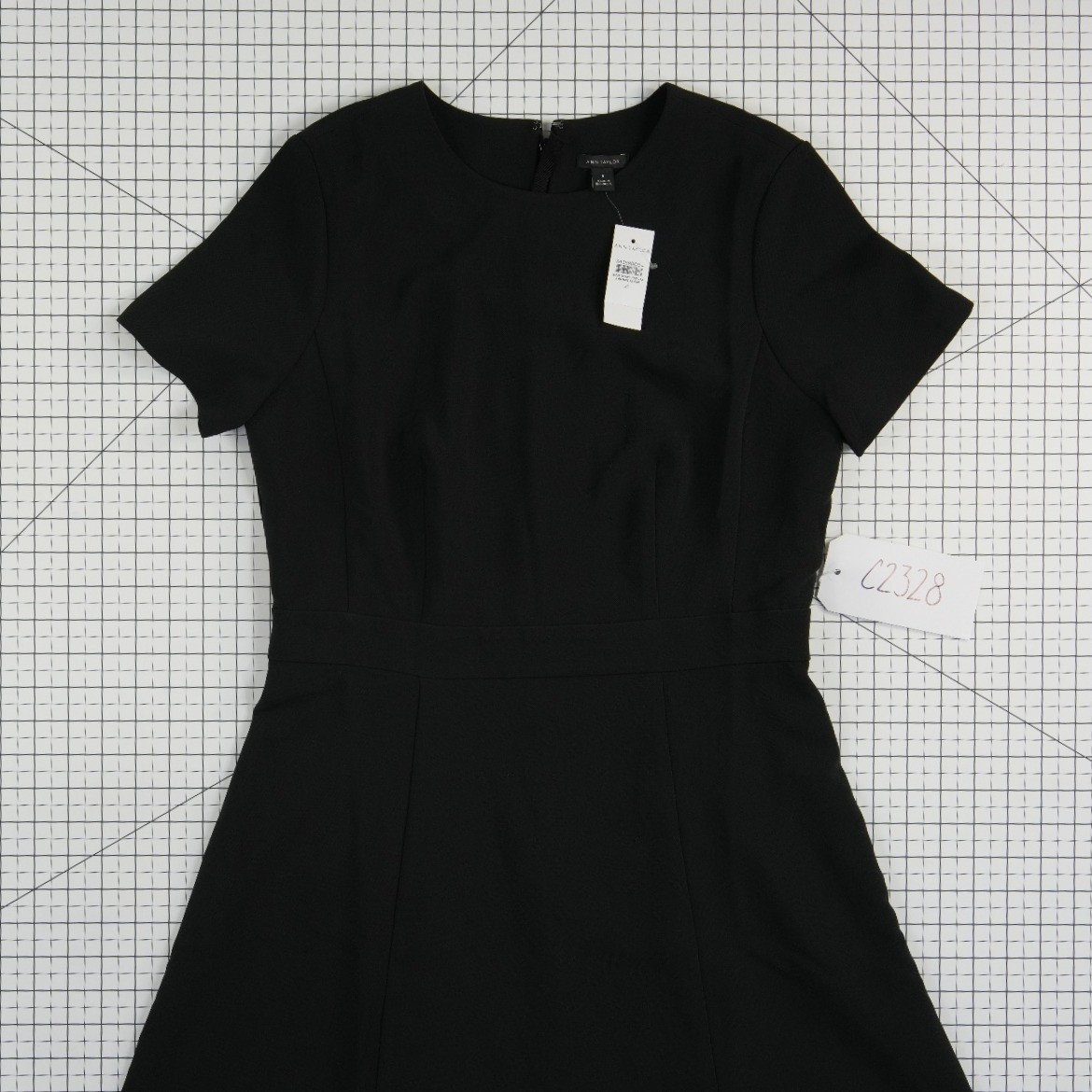 NEW Ann Taylor Fit & Flare Dress Women's Size 8 Black Short Sleeve Crew Neck - Image 7