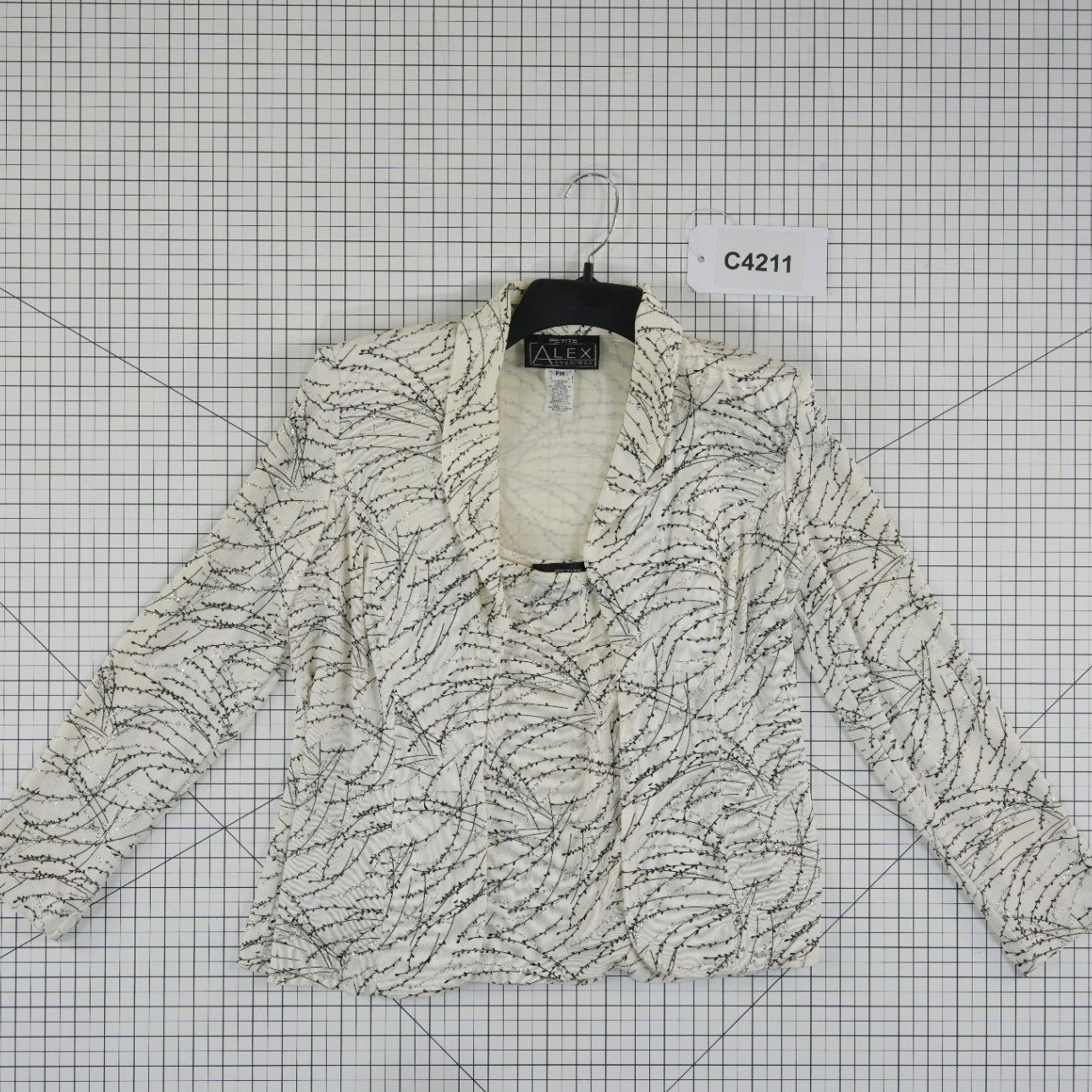 Alex Evenings Jacket Blouse Set Women's Size Medium Petite MP Ivory Black Silver - Image 8