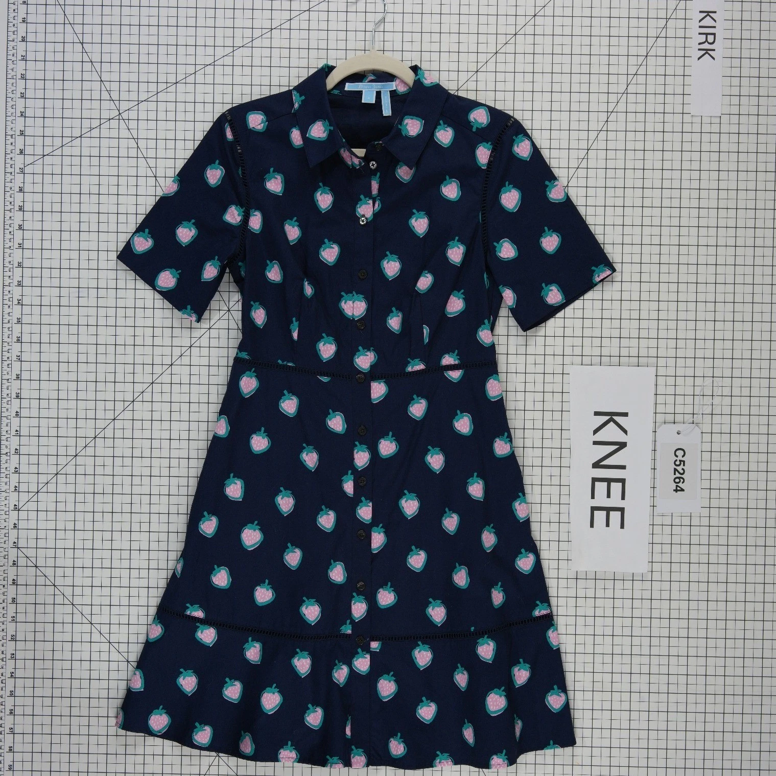 Draper James Strawberry Print Dress Women's Size 4 Navy Blue Pink 100% Cotton - Image 7